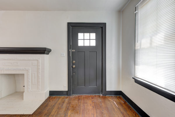 1833NorthGatewoodAvenue-7