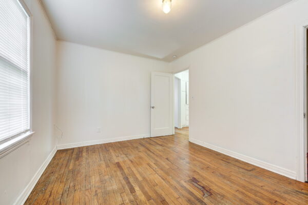 23-web-or-mls-3612 South Woodward Avenue-23