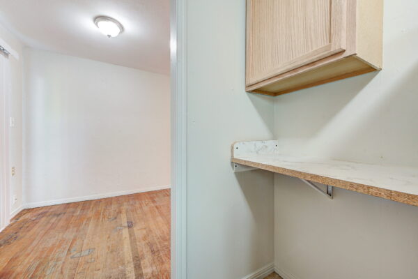 22-web-or-mls-3813 SE 25th Street-22